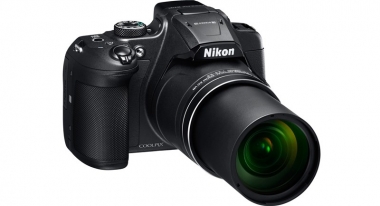 Nikon Coolpix B700